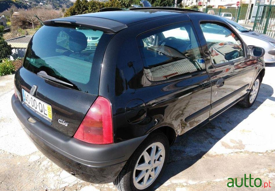 2000' Renault Clio 1,4 Si 16V photo #2