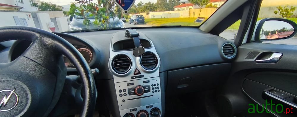 2013' Opel Corsa photo #6