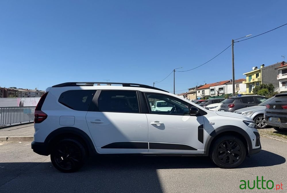 2023' Dacia Jogger 1.0 Tce Extreme 7L photo #5