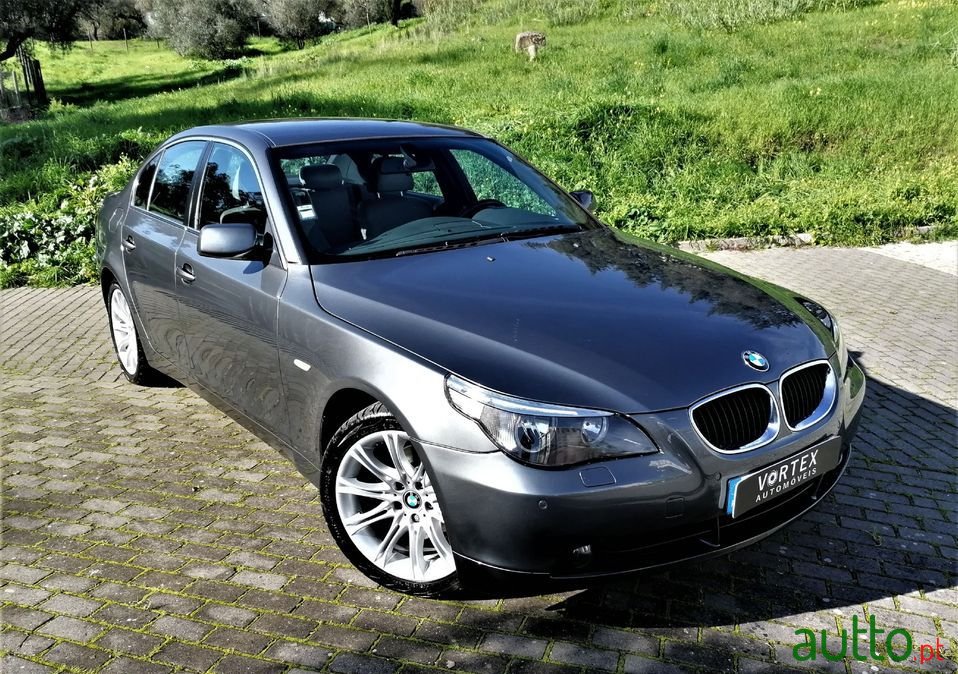 2005' BMW 525 photo #1