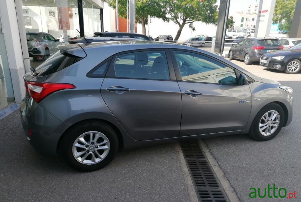 2014' Hyundai i30 photo #3