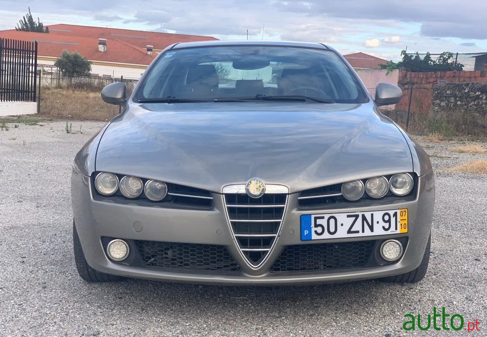 2007' Alfa Romeo 159 photo #1