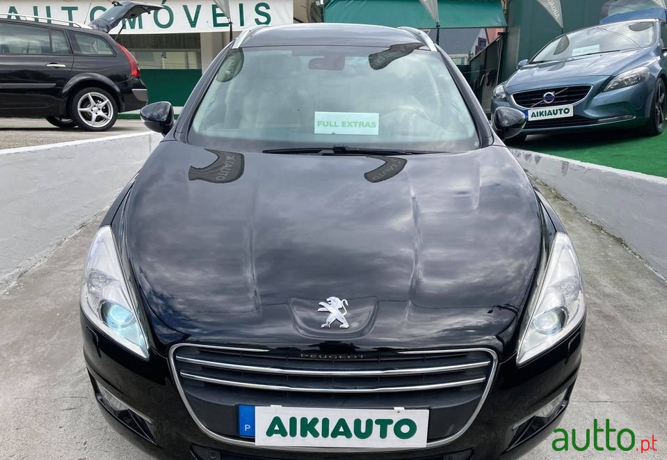 2011' Peugeot 508 Sw photo #2