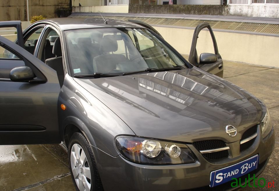 2003' Nissan Almera photo #1