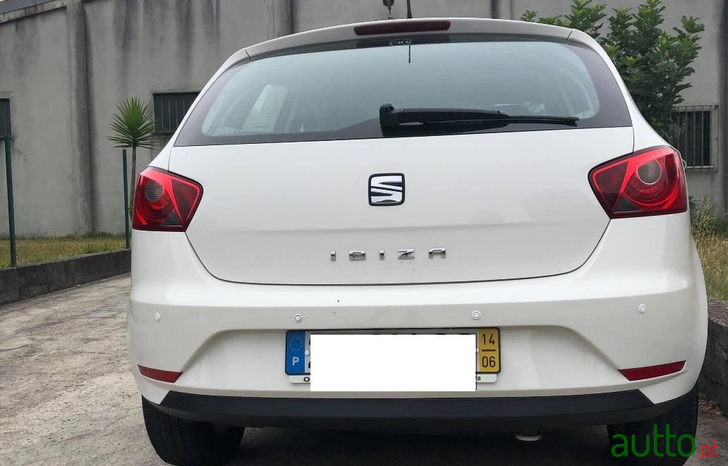 2014' SEAT Ibiza photo #3