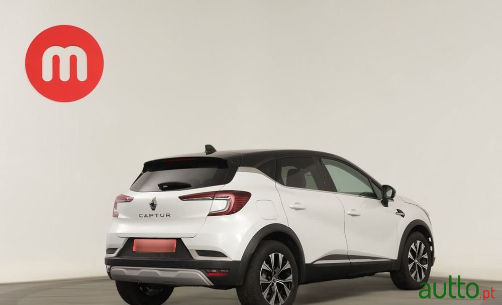 2022' Renault Captur photo #4