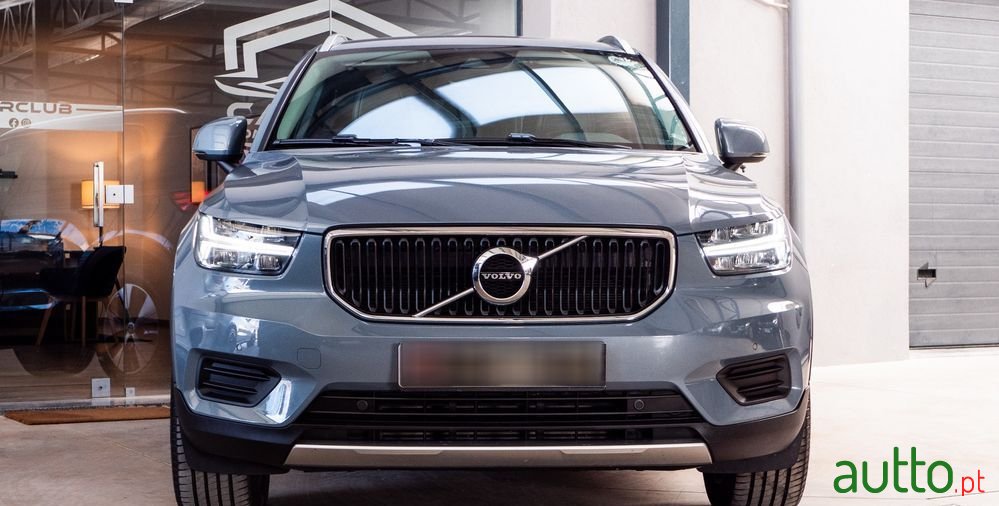 2020' Volvo Xc 40 2.0 D3 Momentum Plus photo #3