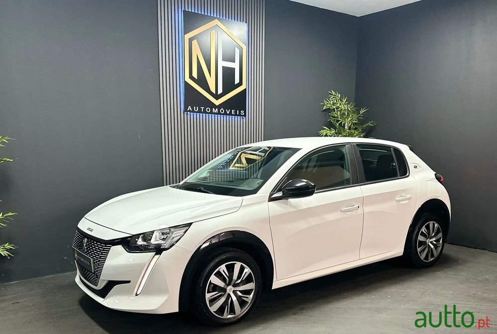 2022' Peugeot e-208 50 Kwh Active photo #2