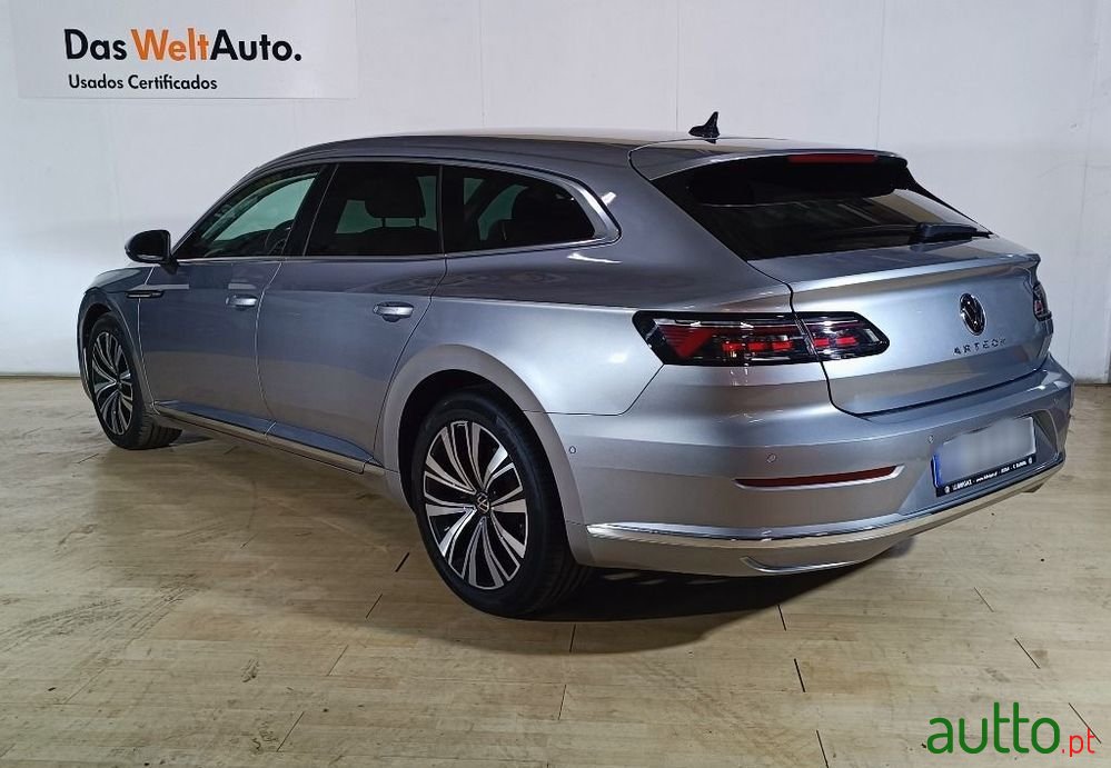 2022' Volkswagen Arteon Shooting Brake photo #2