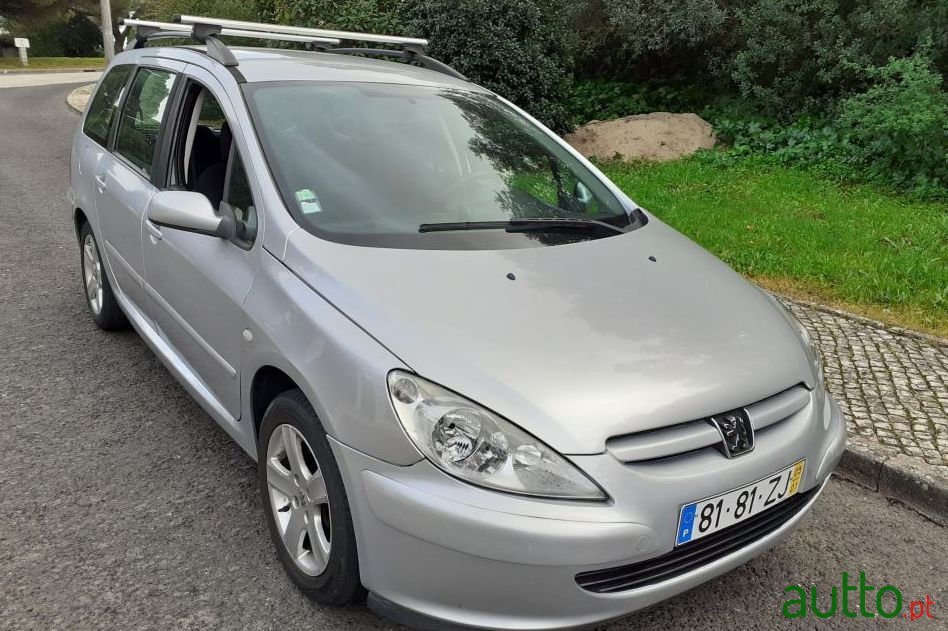 2005' Peugeot 307 Sw photo #1