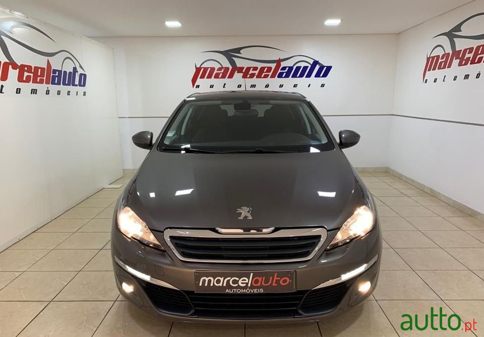 2014' Peugeot 308 photo #2