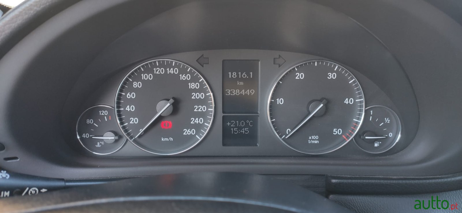 2005' Mercedes-Benz 220 photo #7