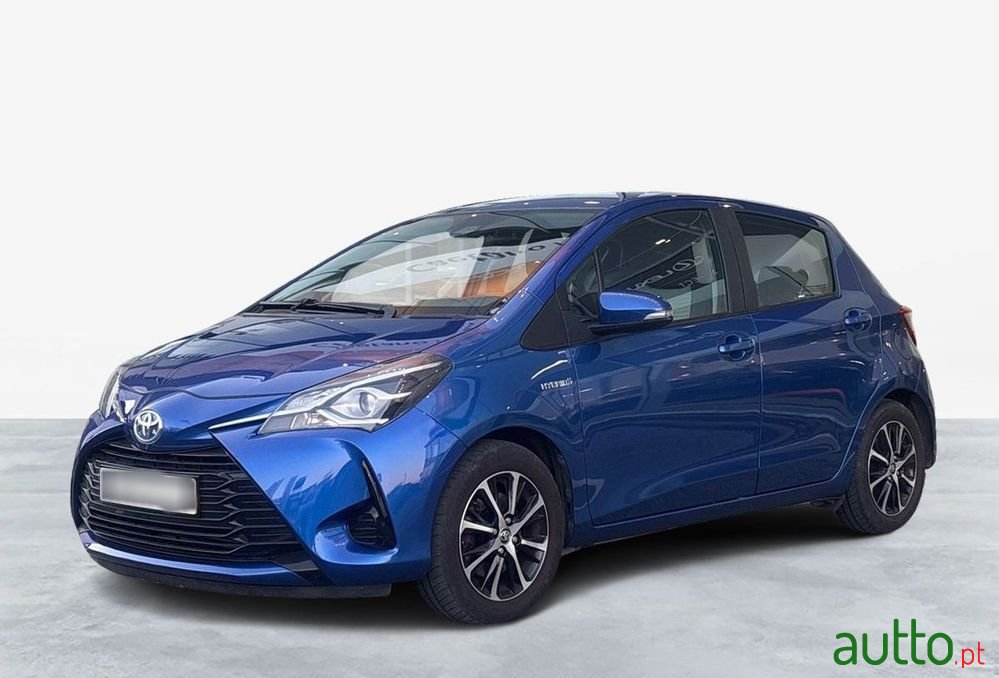 2019' Toyota Yaris 1.5 Hsd Comfort photo #1