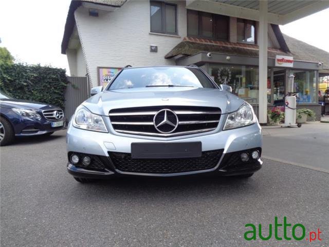 2014' Mercedes-Benz C-Class photo #2