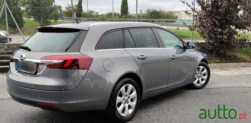 2016' Opel Insignia Sports Tourer photo #1