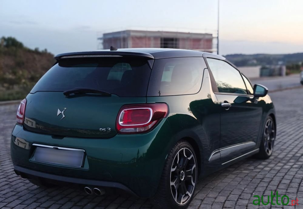 2018' DS Automobiles Ds3 Bluehdi 120 Sportchic photo #4