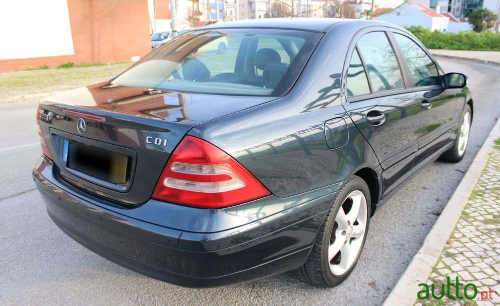 2002' Mercedes-Benz C 220 photo #4