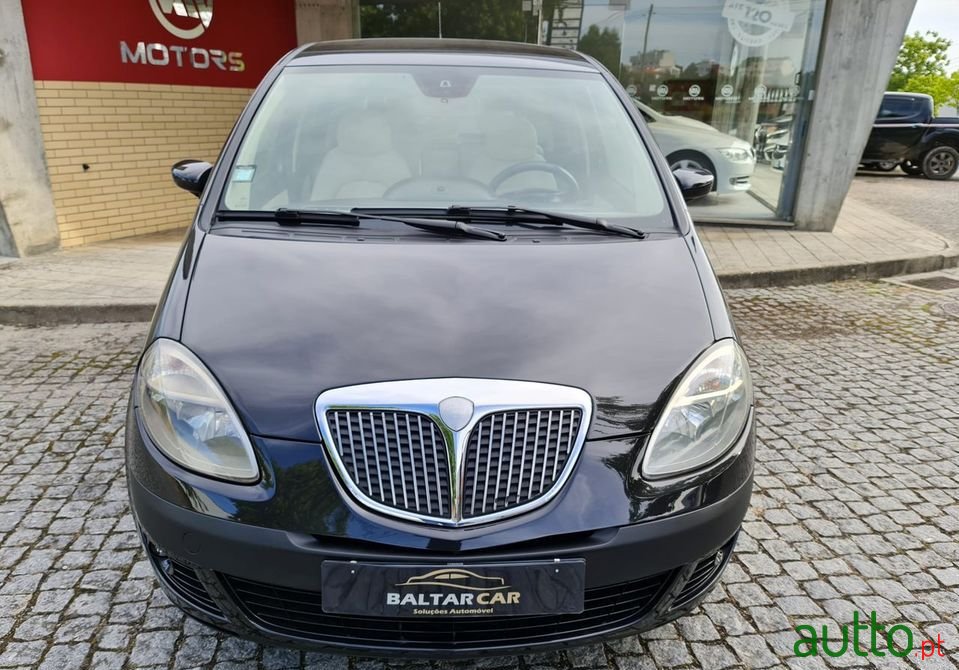 2006' Lancia Musa photo #3