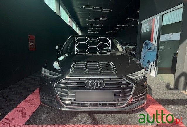 2019' Audi A8 photo #2