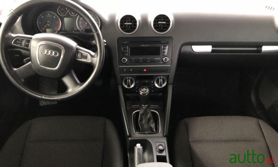 2012' Audi A3 Sportback photo #2