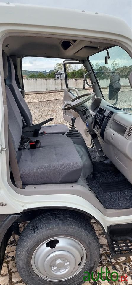 2006' Toyota Dyna photo #4