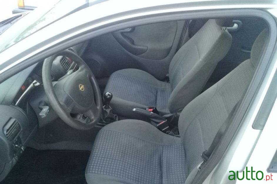 2003' Opel Corsa Versão C photo #2