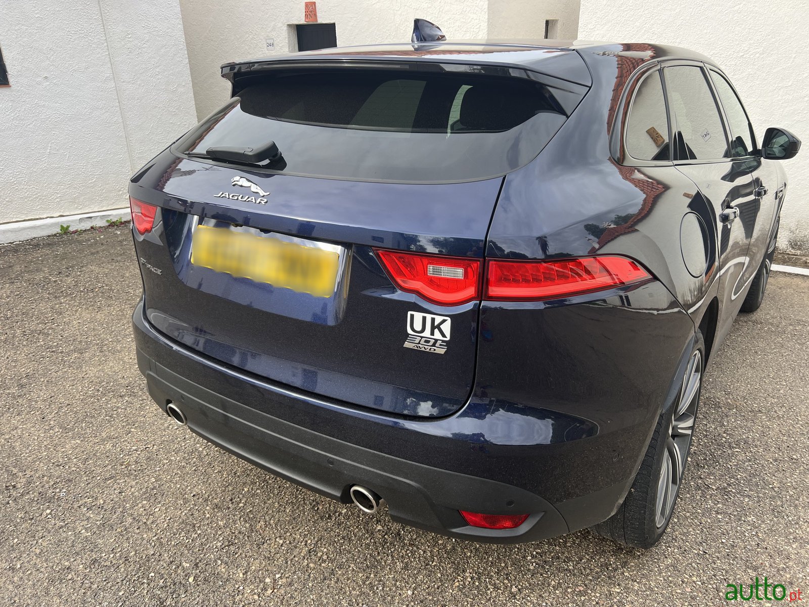 2018' Jaguar F-Pace Prestige photo #2