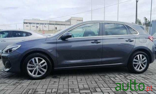 2019' Hyundai I30 photo #1