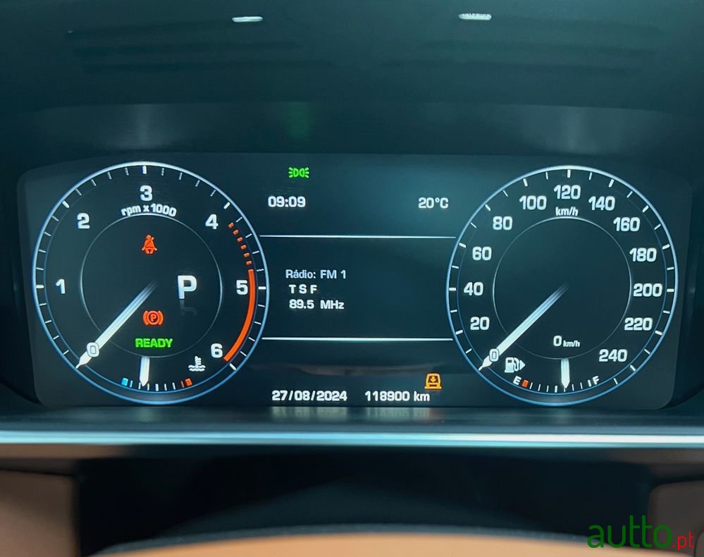 2016' Land Rover Range Rover Sport photo #2