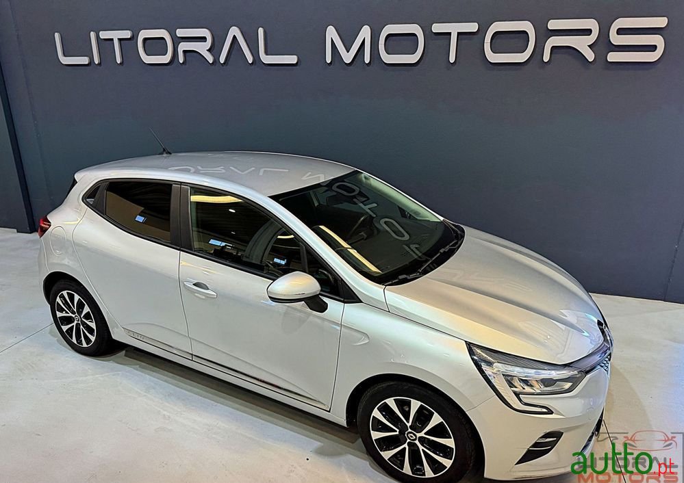 2020' Renault Clio photo #2