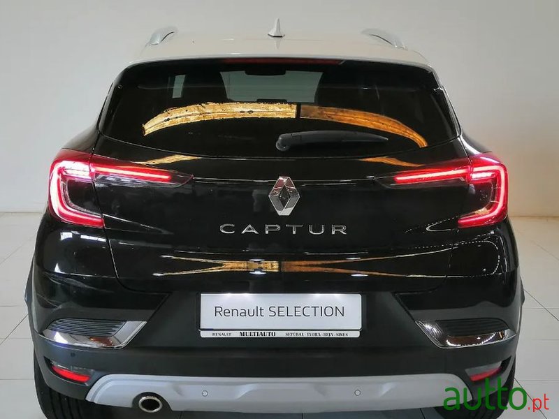 2021' Renault Captur photo #5
