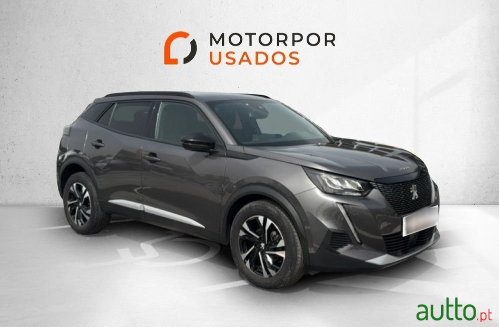 2023' Peugeot 2008 photo #3