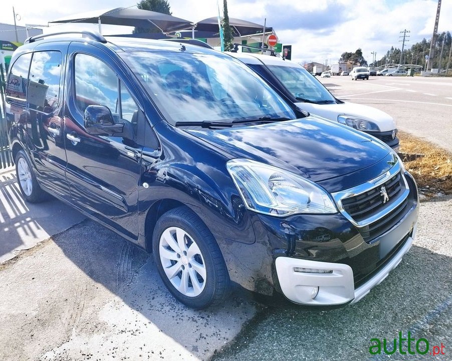 2016' Peugeot Partner photo #1