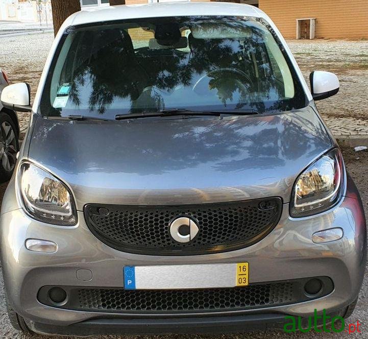 2016' Smart Forfour Passion photo #1