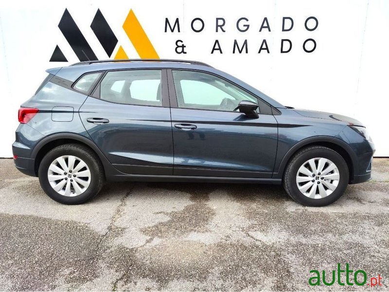 2022' SEAT Arona 1.0 Tsi Style photo #6