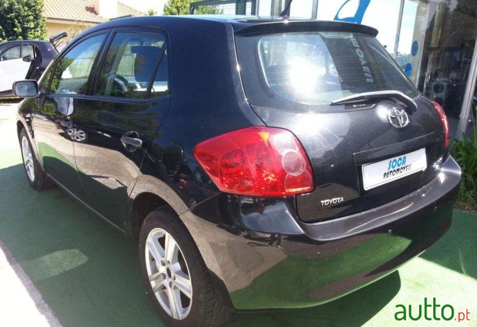 2007' Toyota Auris 1.4 D-4D Ac photo #1