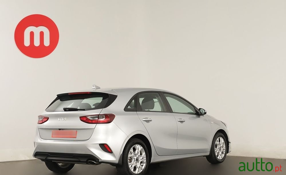 2022' Kia Ceed 1.0 T-Gdi Sport photo #4