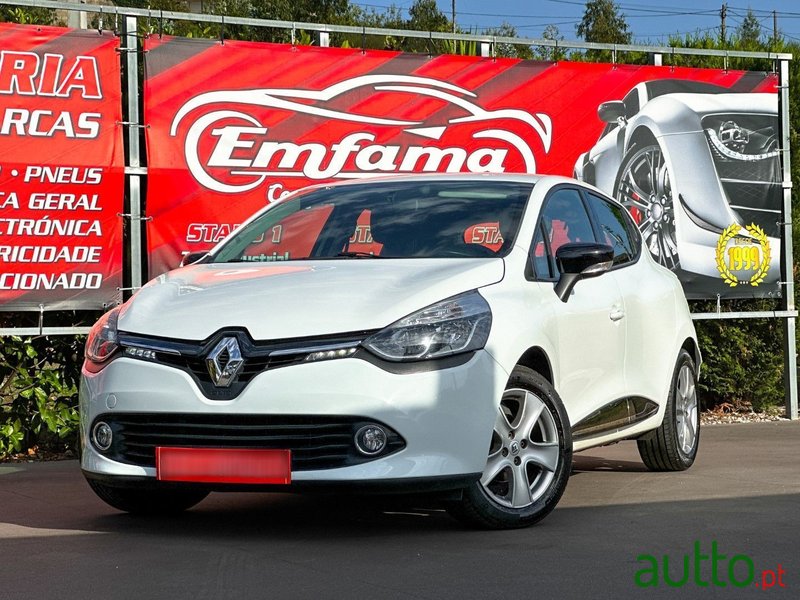 2015' Renault Clio photo #1