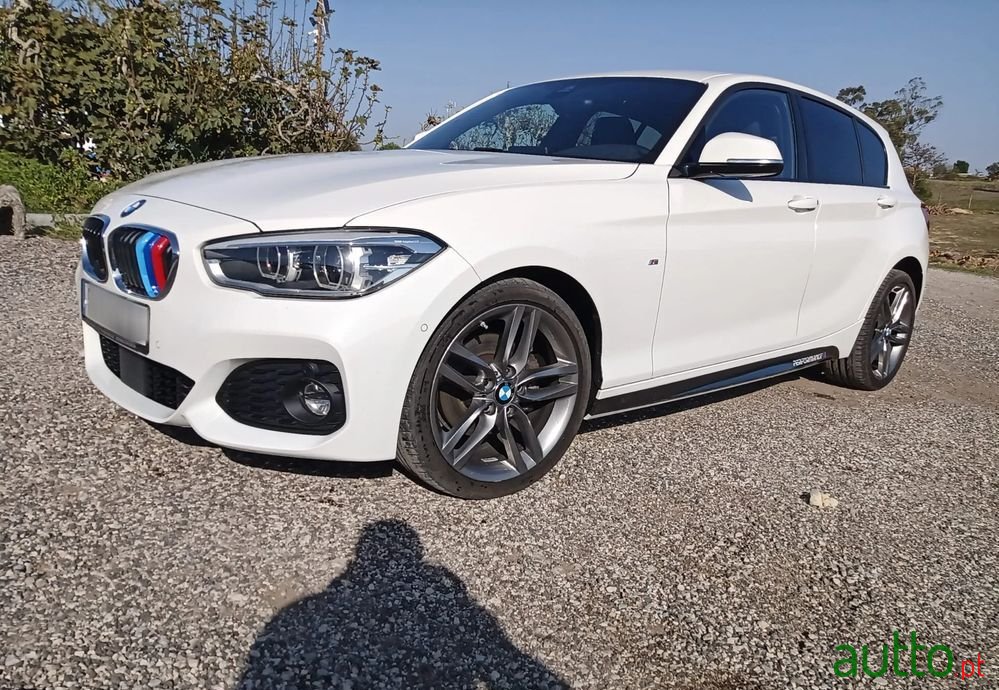 2017' BMW 120 D Xdrive Pack M photo #1