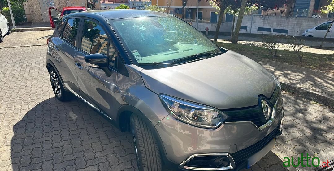 2015' Renault Captur photo #3