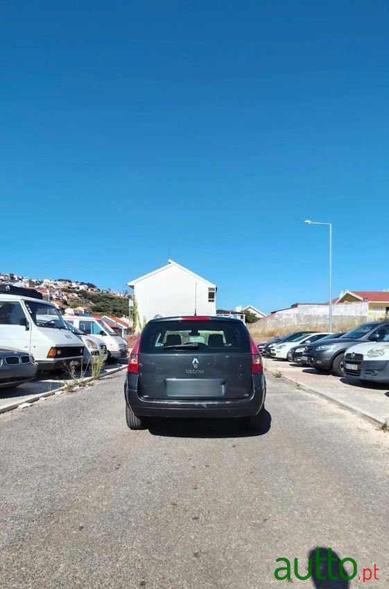 2008' Renault Megane Break photo #5