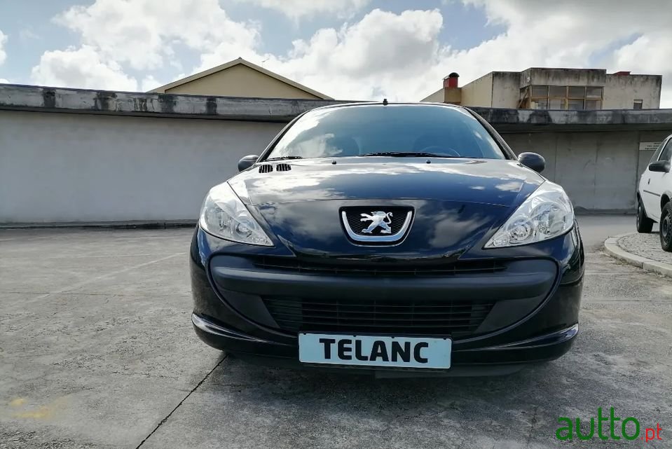 2010' Peugeot 206 photo #2