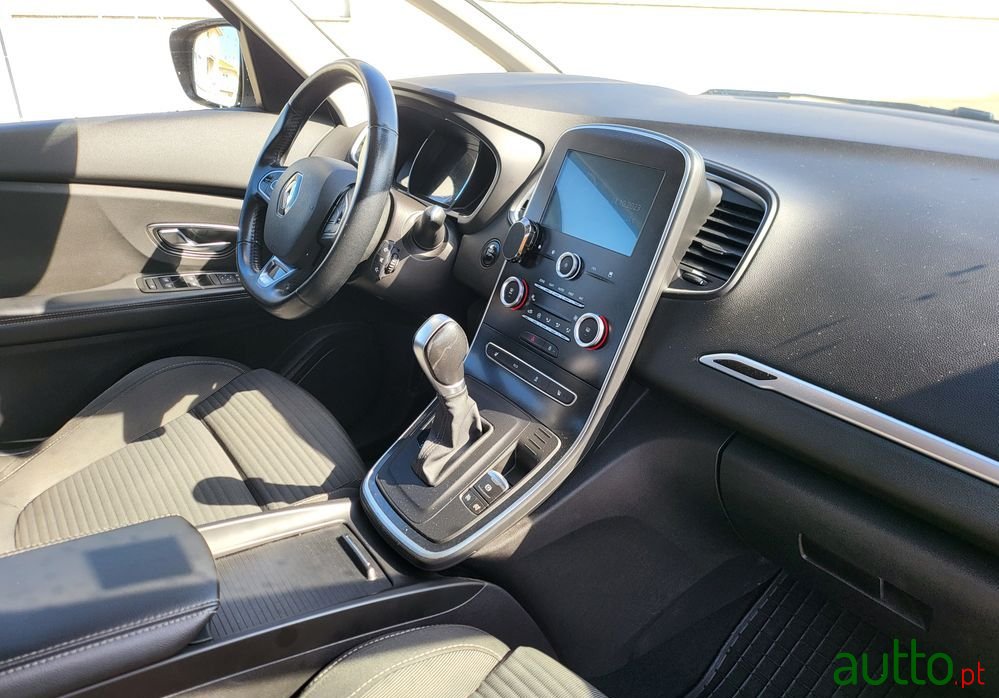 2018' Renault Grand Scenic photo #4