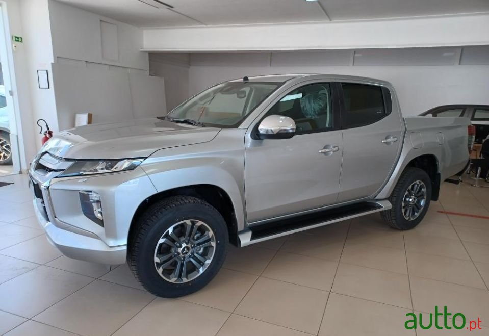 2021' Mitsubishi L200 photo #6