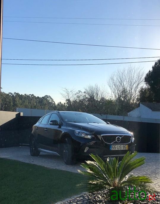 2018' Volvo V40 photo #4