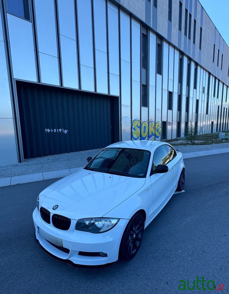 2009' BMW 118 D Coupe Aut. photo #3