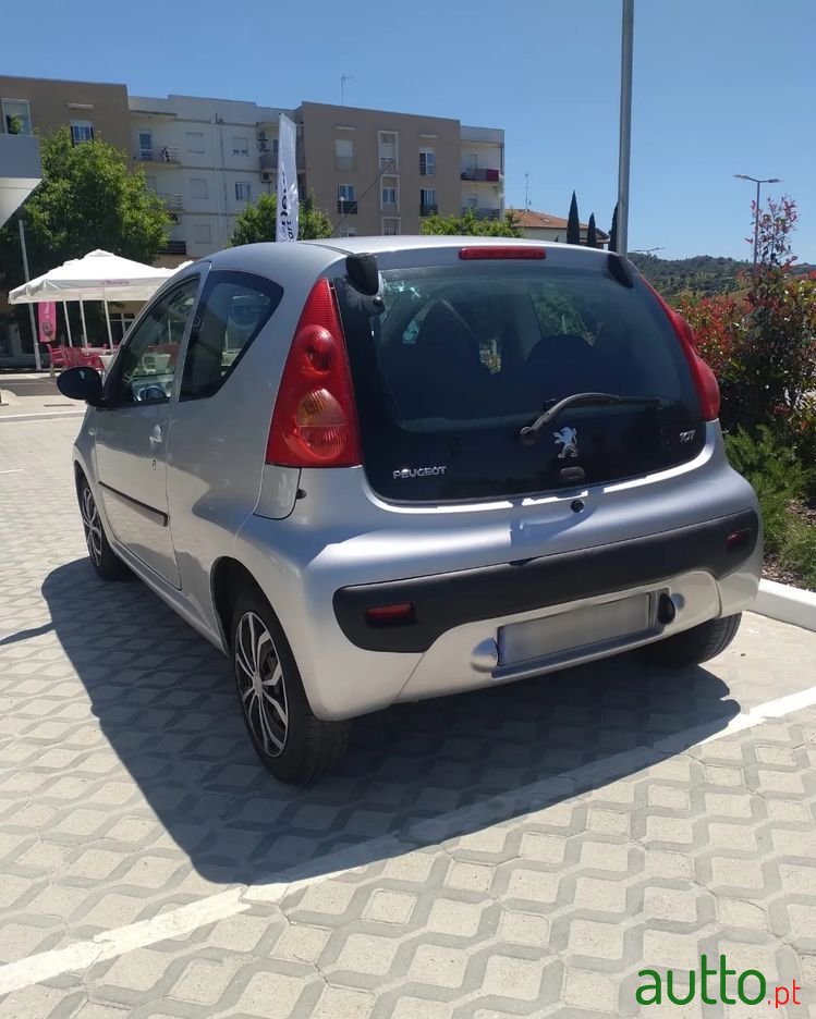 2009' Peugeot 107 1.0 Black&Silver photo #2