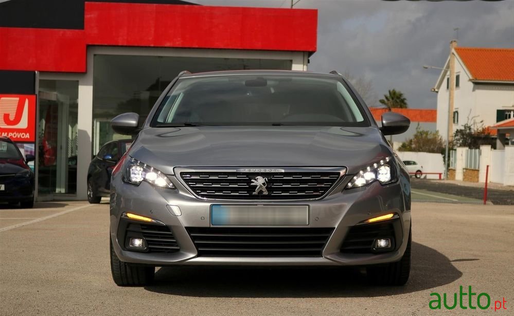 2017' Peugeot 308 Sw photo #6