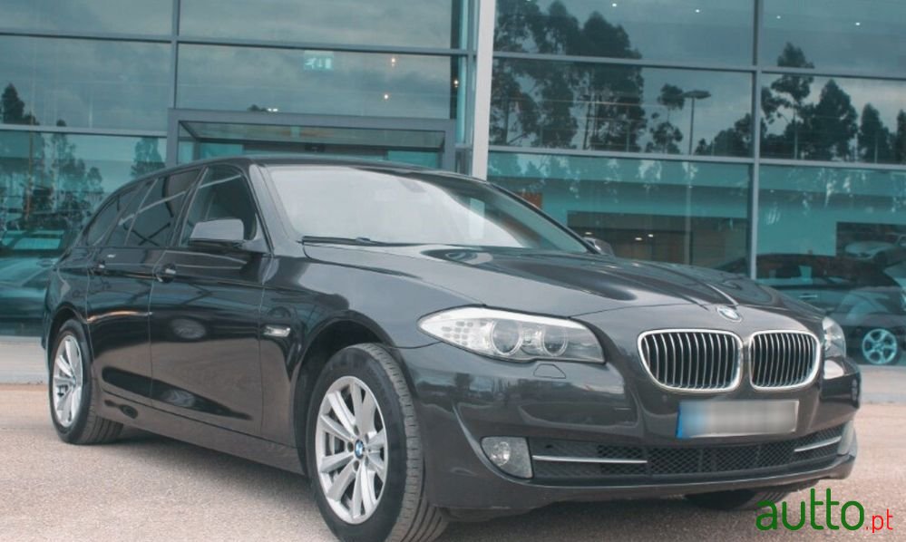 2011' BMW Série 5 photo #1