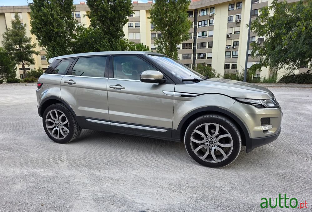 2012' Land Rover Range Rover Evoque photo #3